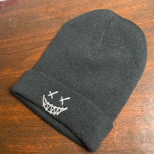 smile. black. thick.